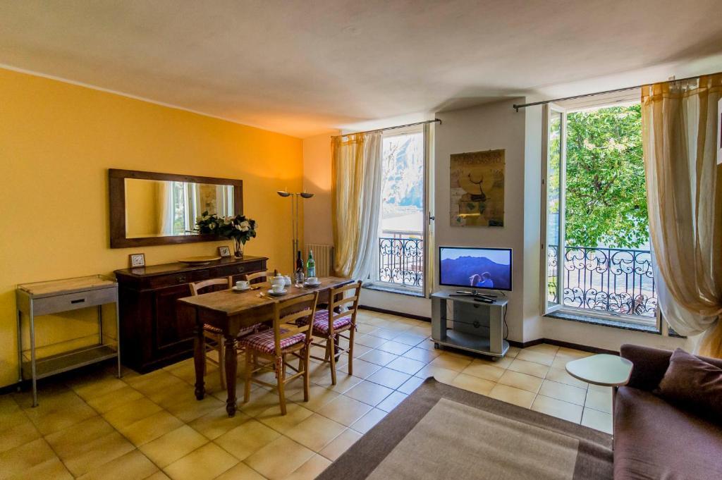 Le Residenze Del Conte Agudio Apartment Malgrate Room photo