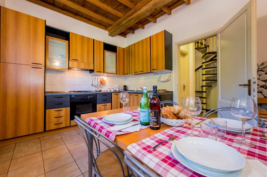Le Residenze Del Conte Agudio Apartment Malgrate Room photo